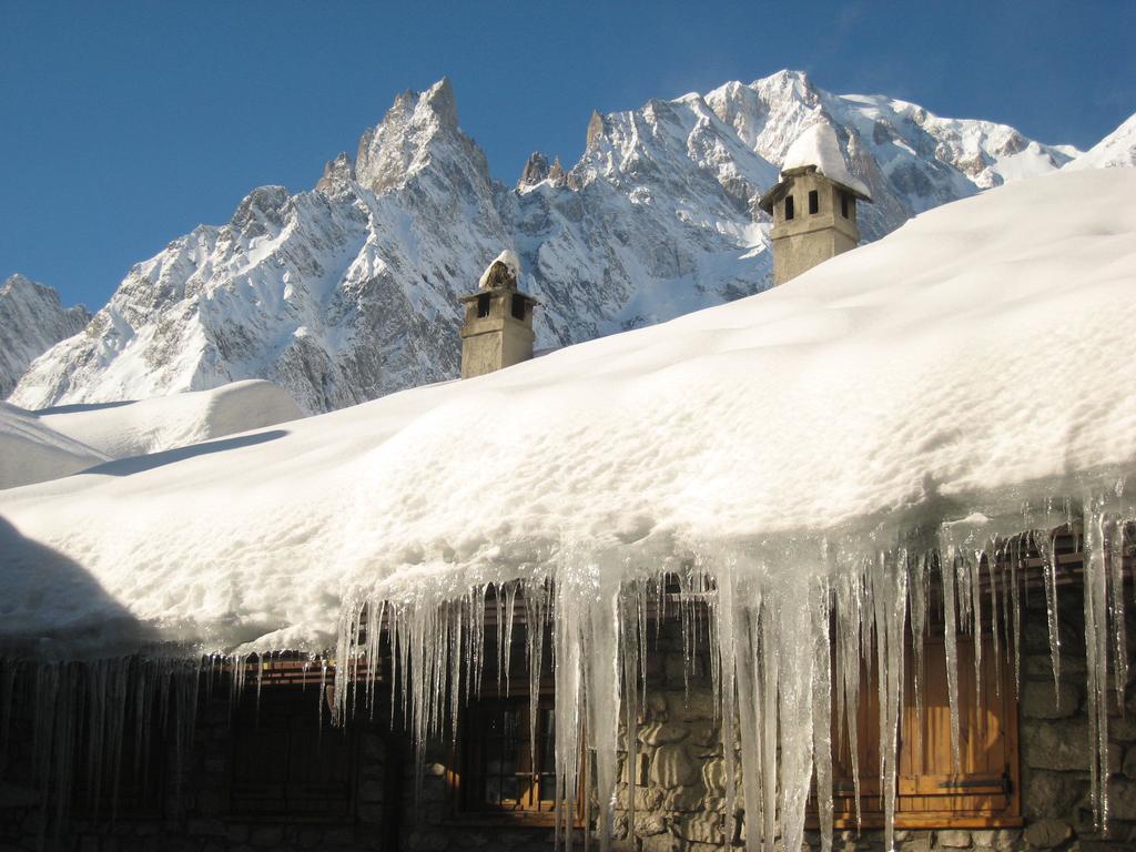 Hotel La Grange Courmayeur Buitenkant foto