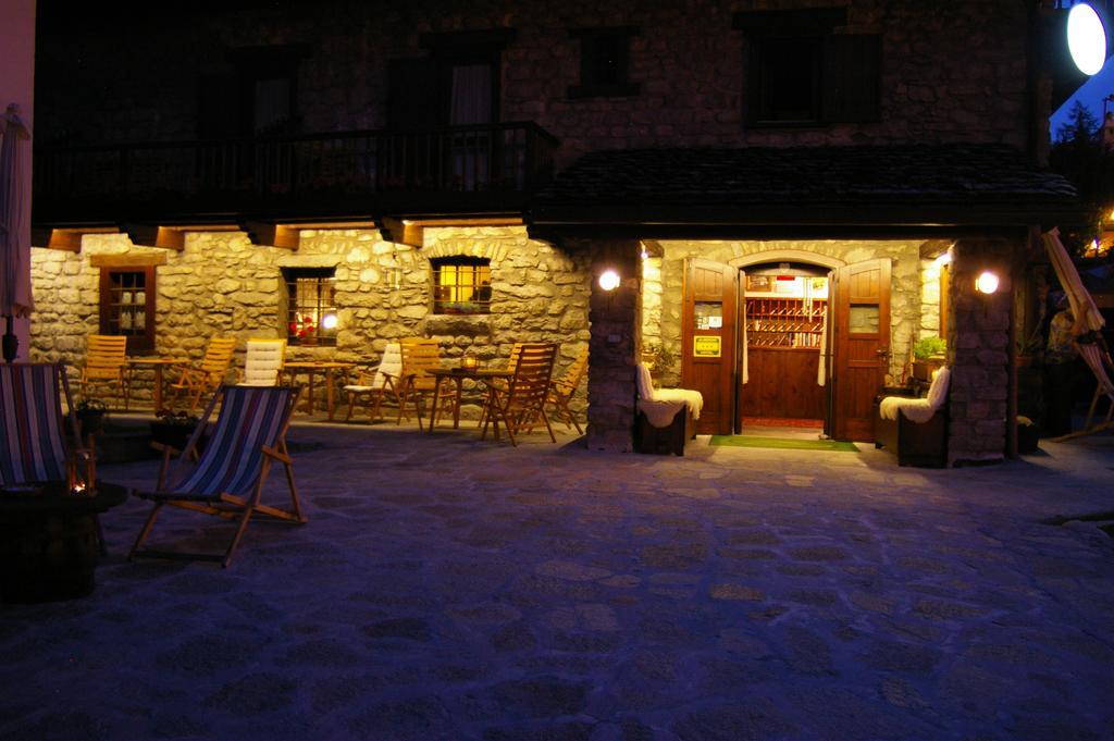Hotel La Grange Courmayeur Buitenkant foto