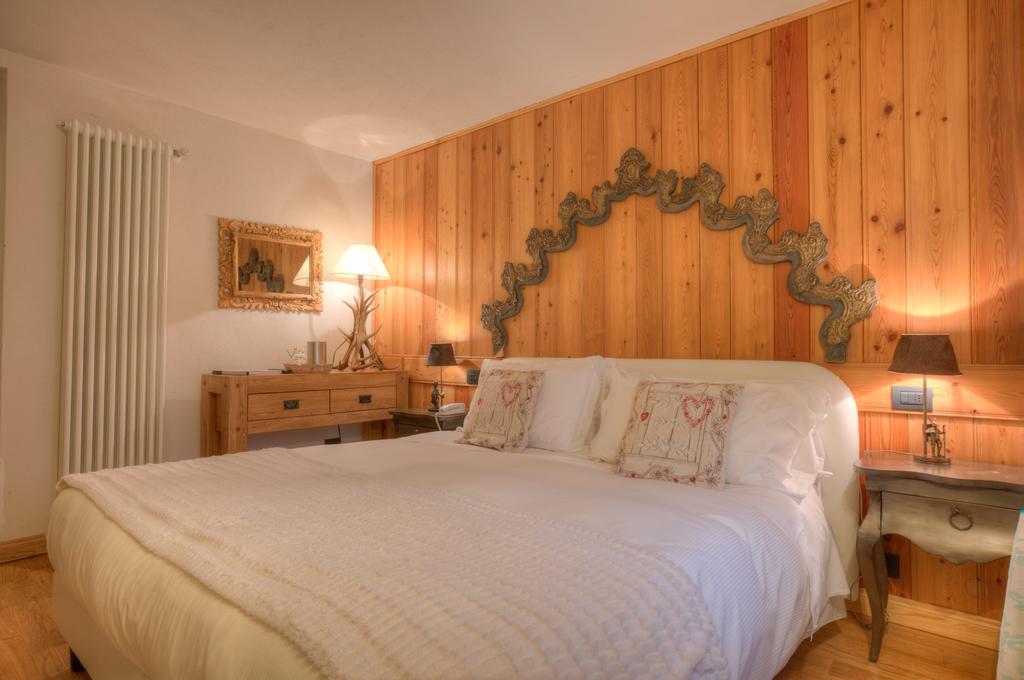 Hotel La Grange Courmayeur Buitenkant foto