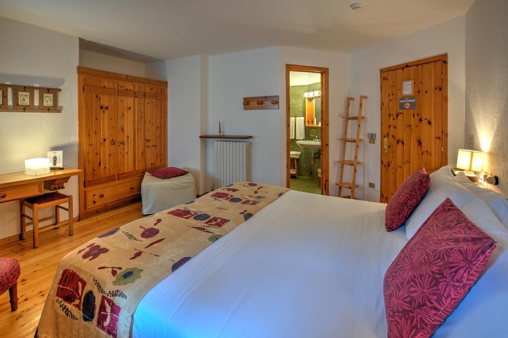 Hotel La Grange Courmayeur Buitenkant foto