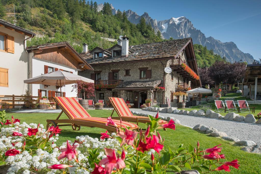 Hotel La Grange Courmayeur Buitenkant foto